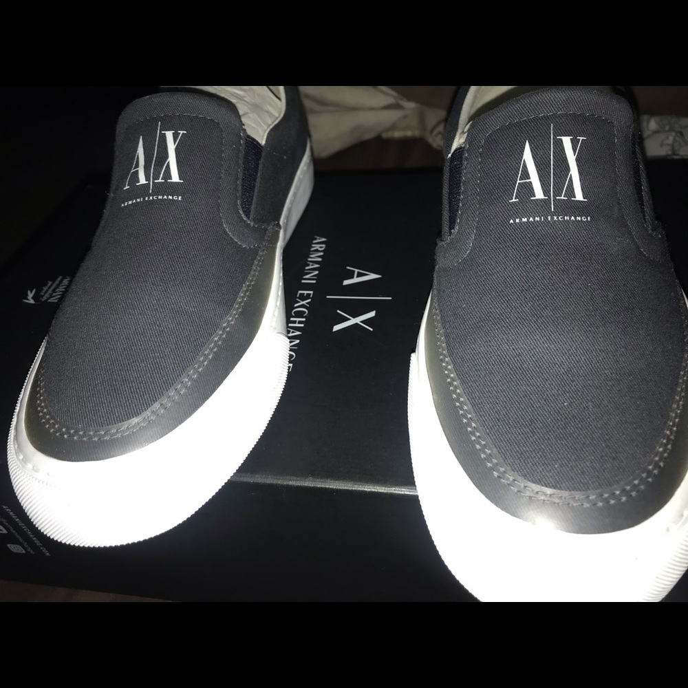 Armani Exchange a size 5 in man’s